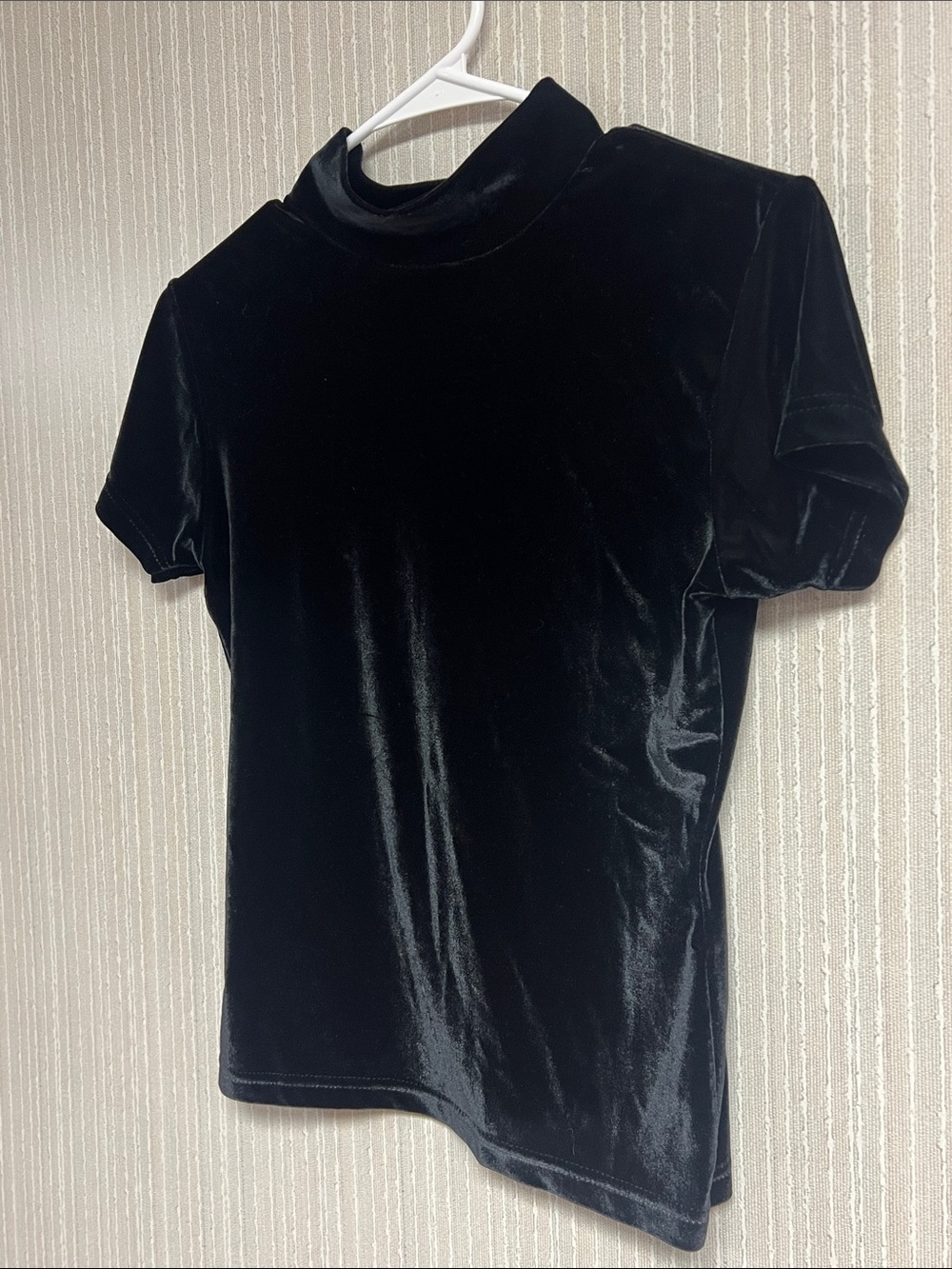S Black Velvet Mock Neck Short Sleeve Tee
